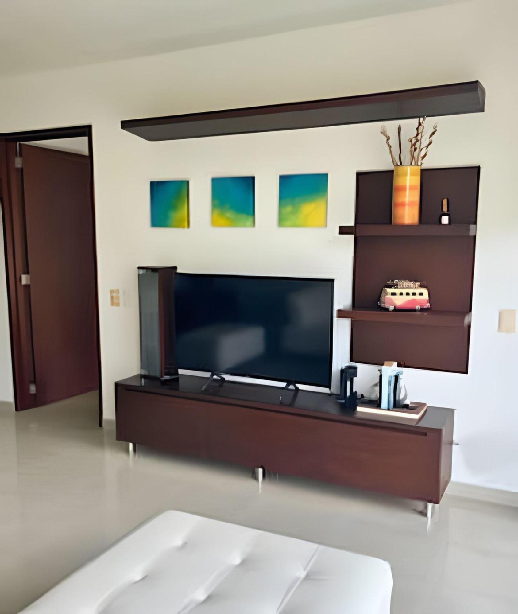 Beachfront Paradise With Pools And Apartamento Cartagena